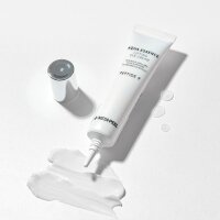 Підтягуючий крем для шкіри навколо очей Medi-Peel Peptide 9 Aqua Essence Lifting Eye Cream — Фото 3