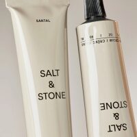 Зволожувальний крем для рук з ароматом сандалового дерева та ветиверу SALT &amp; STONE Hand Cream — Фото 3