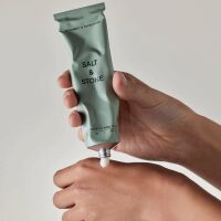 Зволожувальний крем для рук з ароматом бергамоту та хінокі SALT &amp; STONE Hand Cream — Фото 4